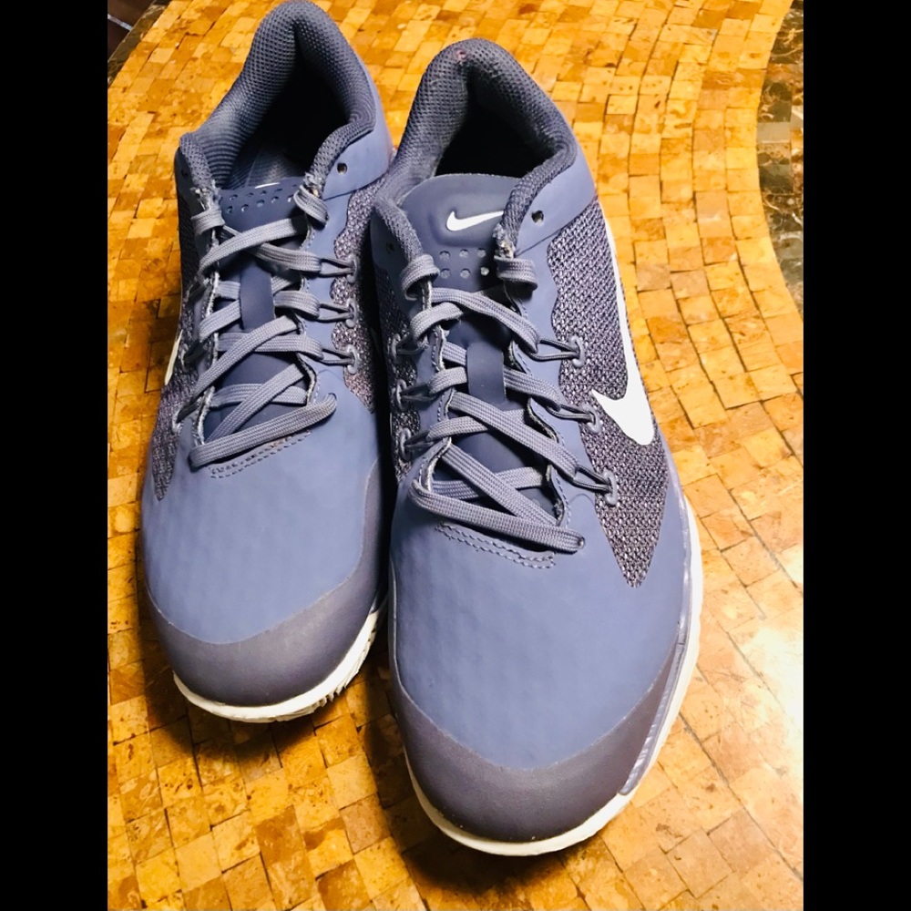 NIKE Ladies Sneakers